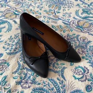 Margaux black pointed flats size 39 wide (us size 9)